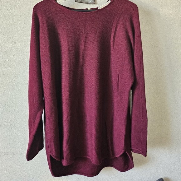 Michael Kors Burgundy Long Sleeve Sweater with a zipper on the Back Size XL. - Picture 2 of 10